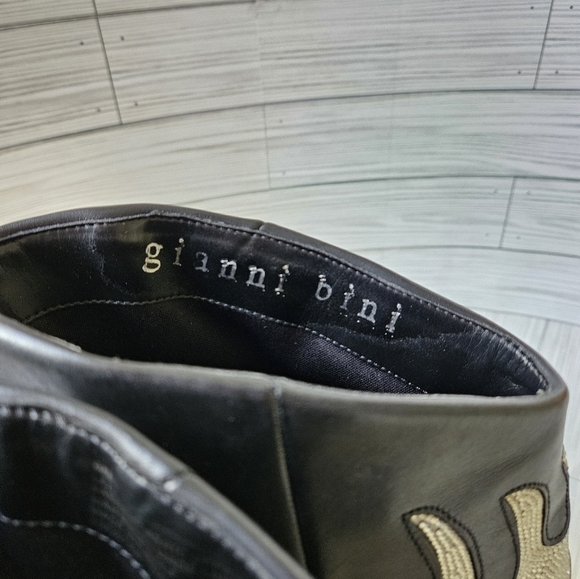 Gianni Bini ConleyTwo Western Rhinestone Flame Foldover Boot in Black Silver Sz6 - Picture 13 of 16